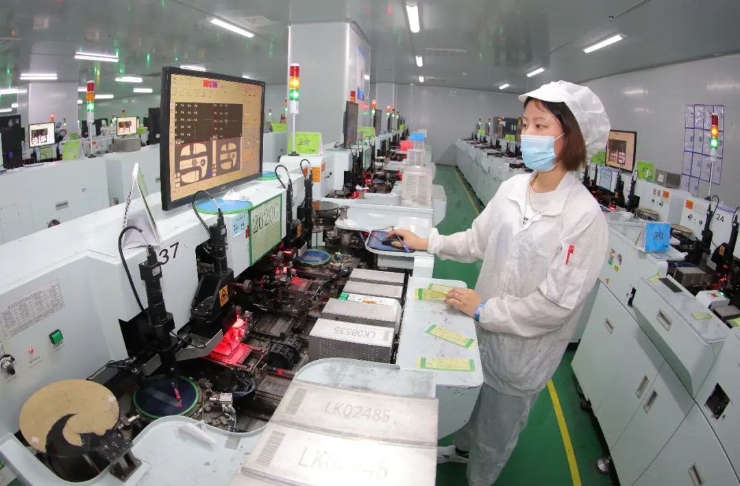锚定目标不动摇，奋力实现“双过半” 半导体行业攻坚与绽放